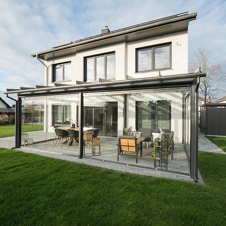 Bohnapartments Luxury Villa Berlin - 210Qm - Wintergarten - Kamin - 4 Kostenlose Parkplaetze - 6 Schlafzimmer - Neubau - Luxusausstattung Birkenwerder Zewnętrze zdjęcie