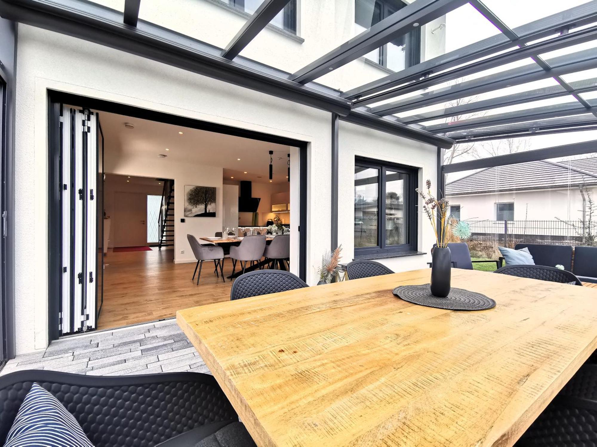Bohnapartments Luxury Villa Berlin - 210Qm - Wintergarten - Kamin - 4 Kostenlose Parkplaetze - 6 Schlafzimmer - Neubau - Luxusausstattung Birkenwerder Zewnętrze zdjęcie