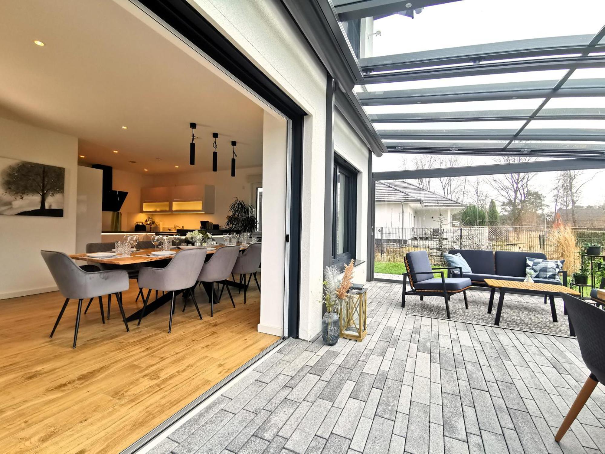 Bohnapartments Luxury Villa Berlin - 210Qm - Wintergarten - Kamin - 4 Kostenlose Parkplaetze - 6 Schlafzimmer - Neubau - Luxusausstattung Birkenwerder Zewnętrze zdjęcie